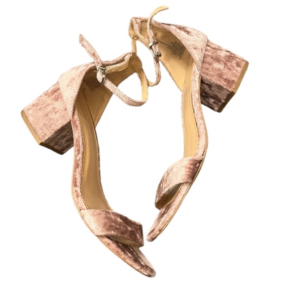 Express Crushed velvet ankle strap heels size 9 - Picture 9 of 10